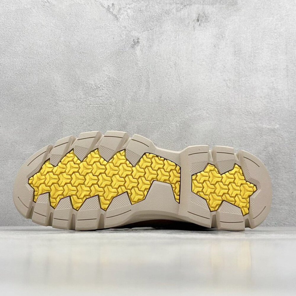 UGG Yellow Work Boots - Picture 4 of 9